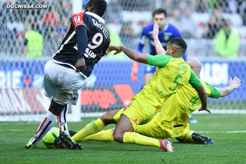 Coup du foulard de Mario Balotelli