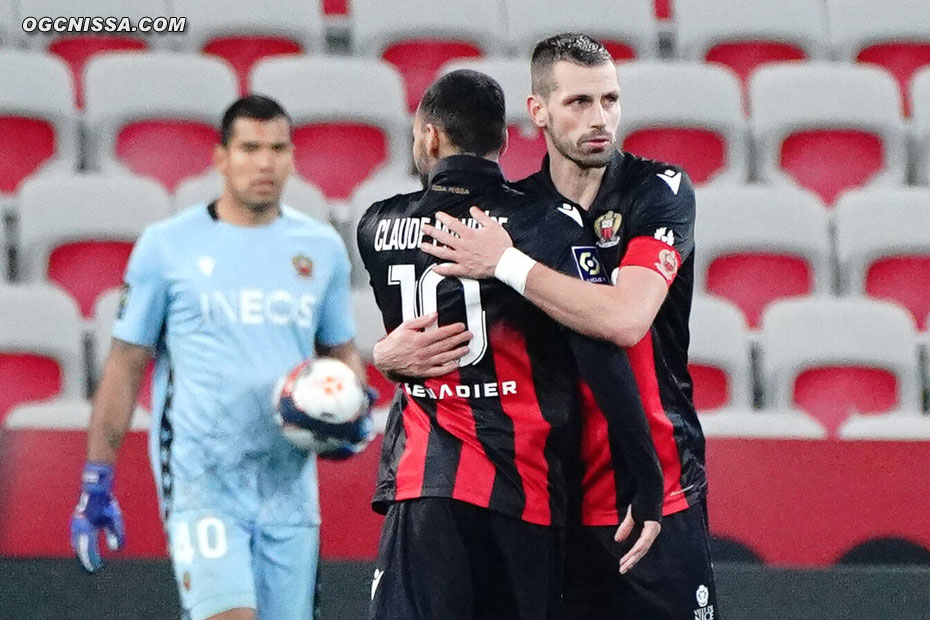 C'est terminé. Le Nice de Morgan Schneiderlin s'impose 2 buts à 1 et à maintenant rendez-vous avec l'AS Monaco, lundi prochain en coupe.