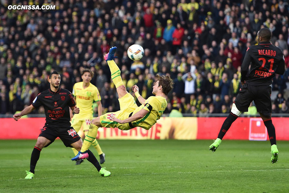 Tentative nantaise devant Younes Belhanda