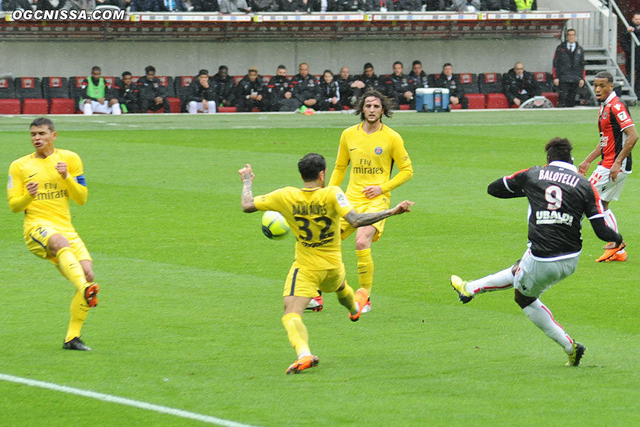 Tentative de Mario Balotelli