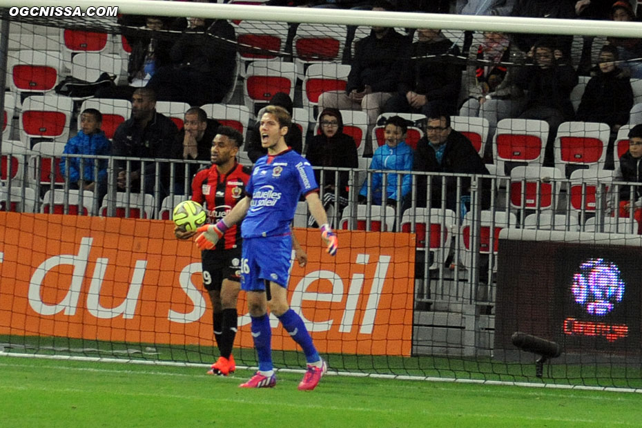 Simon Pouplin ne peut rien sur une frappe détournée qui permet à Evian d'égaliser