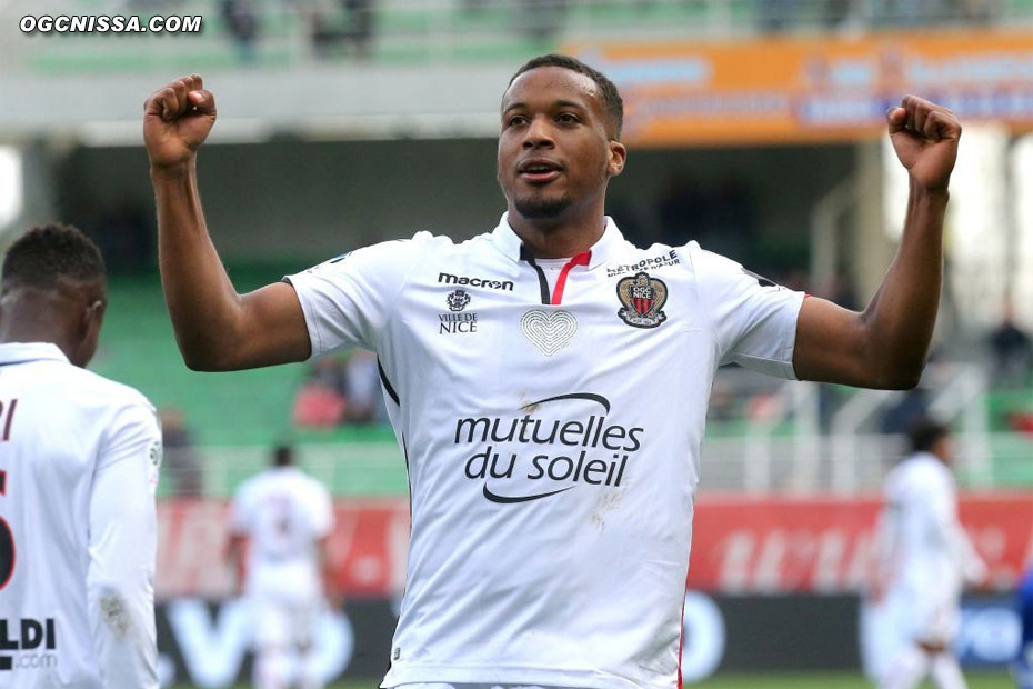 Un doublé pour Alassane Pléa