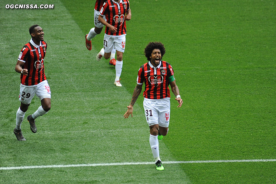 Le premier but de Dante Bonfim cette saison !