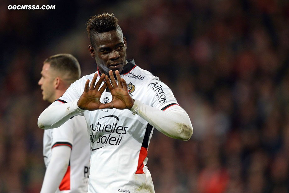 Le doublé pour Mario Balotelli, qui marque son 13e but cette saison