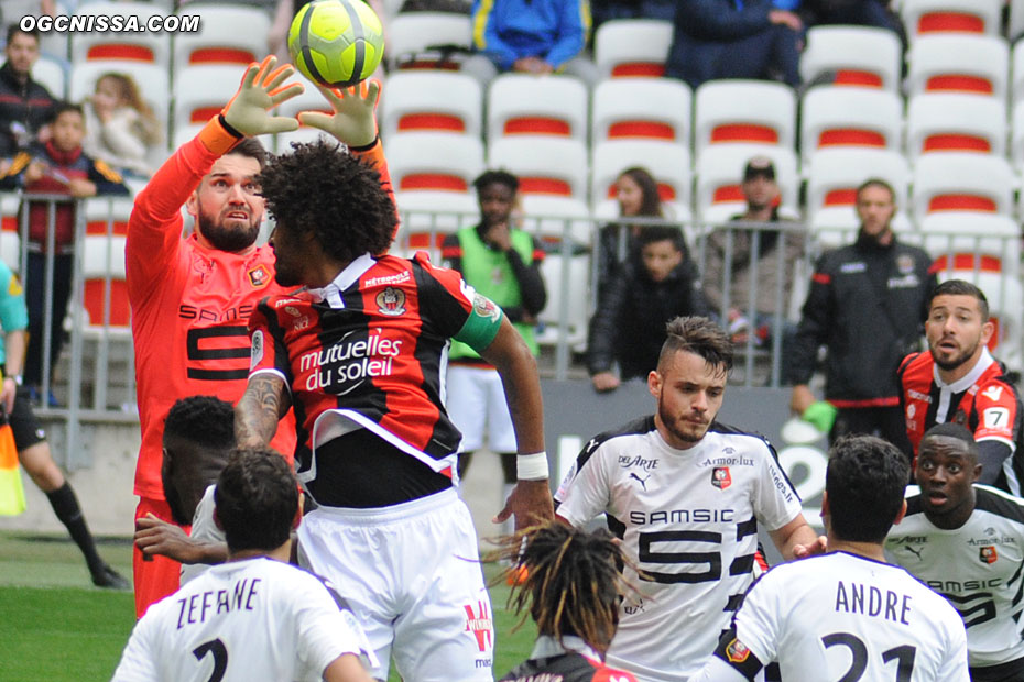 Dante Bonfim trop court