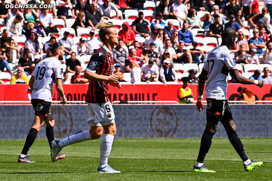 Tout comme Kasper Dolberg, qui va offir une caviar à...