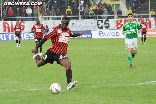 Le jeune Ozokwo effectuera ses débuts en pro en fin de match