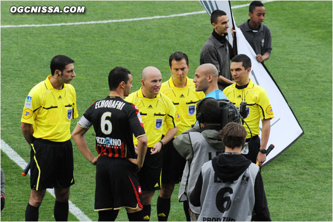 Le toss entre Echouafni et Yahia