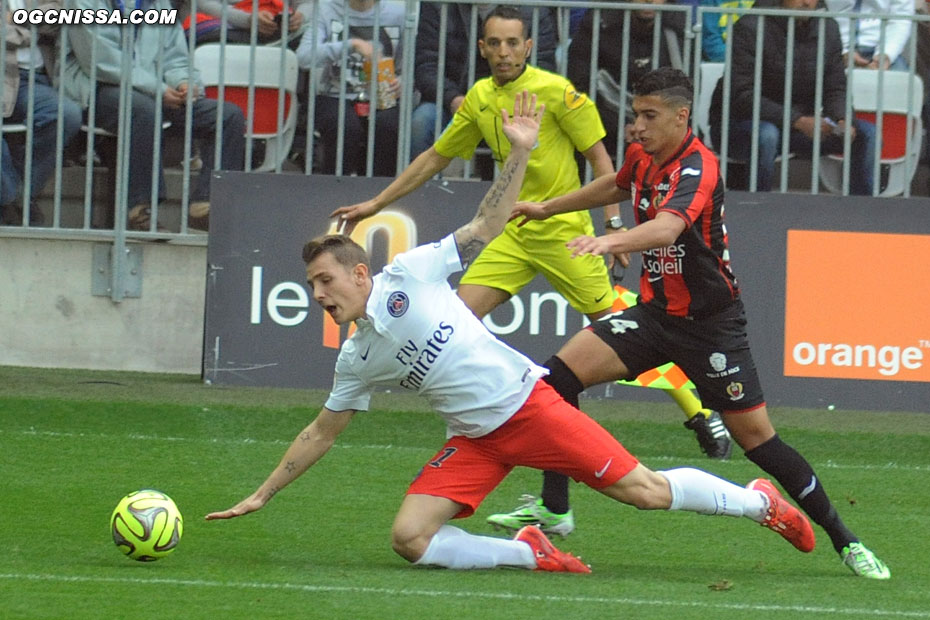 Said Benrahma, toujours titulaire à droite