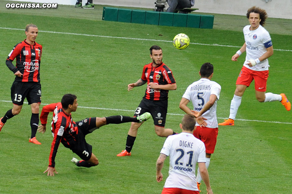 ... et d'Alexy Bosetti ni changeront rien. Nice s'incline 3 - 1 à domicile.