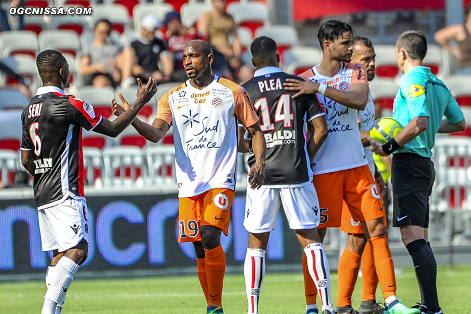 C'est terminé. Nice s'impose 1 à 0. Jean-Michael Seri salue l'ancien Aiglon Souleymane Camara.