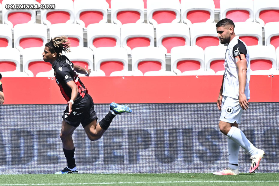 Jean-Clair Todibo donne ensuite l'avantage au Gym