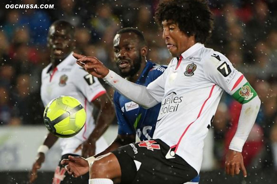 Cette rencontre se termine sur le score 1 partout sous la pluie. Dante Bonfim et les siens ont maintenant rendez-vous avec l'OM