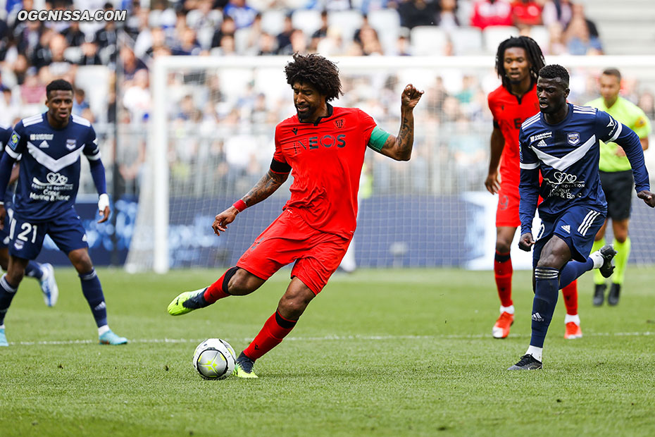 avec le capitaine Dante Bonfim