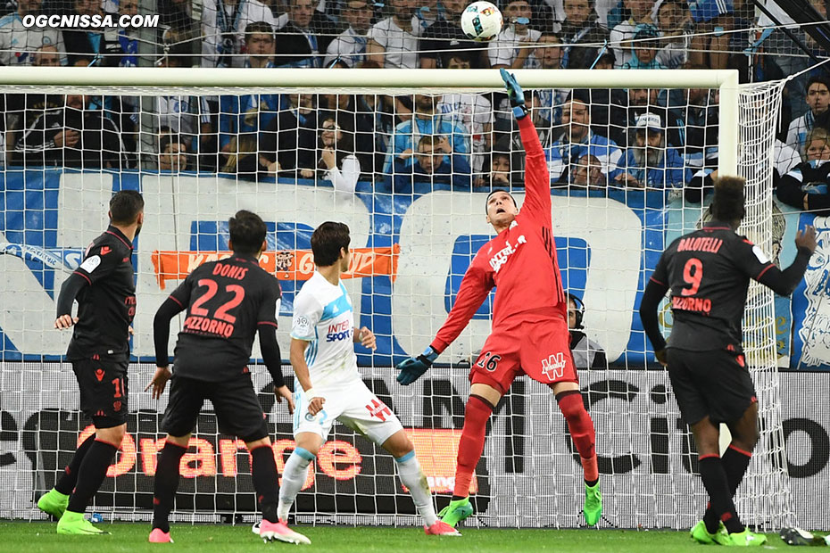 Nice tente d'égaliser fin de match mais n'y parviendra pas.