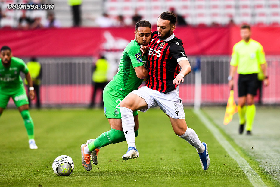 Amine Gouiri est titulaire