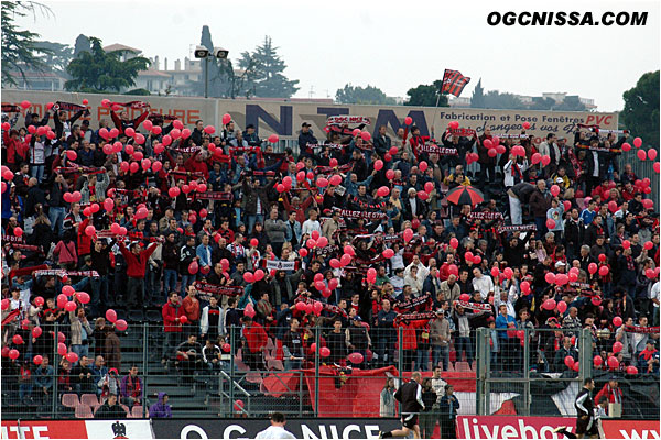 Un Ray entierement en Rouge et Noir pour cette derniere journée à domicile