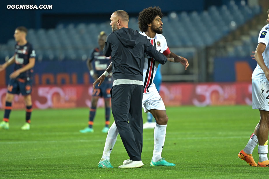 C'est terminé ! Didier Digard peut féliciter Dante Bonfim et les siens pour cette belle remontée !