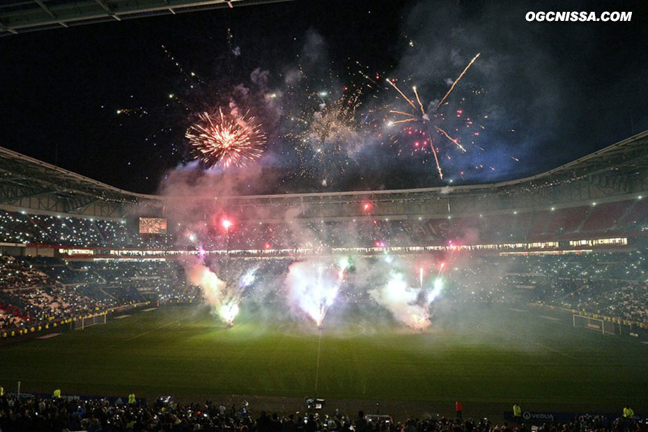 Un feu d'artifice conclu la soirée et le championnat