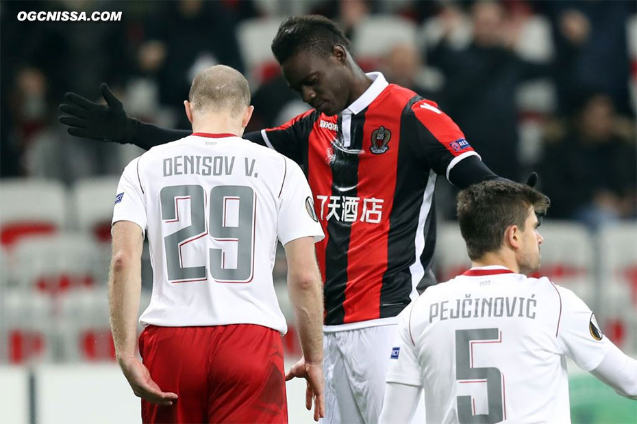 Le 5e but de Mario Balotelli en Europa League