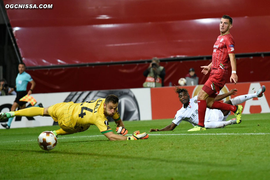 Allan Saint Maximin marque !