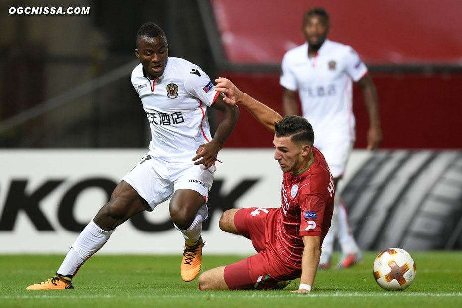 Ignatius Ganago et les Aiglons s'imposent 5 buts à 1