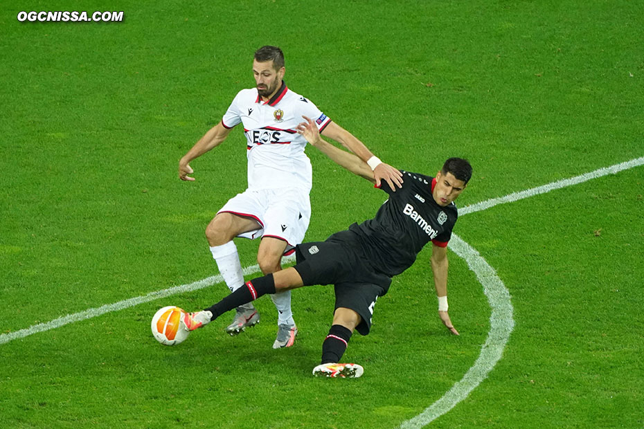 Malheureusement, à l'heure de jeu, une erreur défensive de Morgan Schneiderlin permet aux allemands de reprendre le large