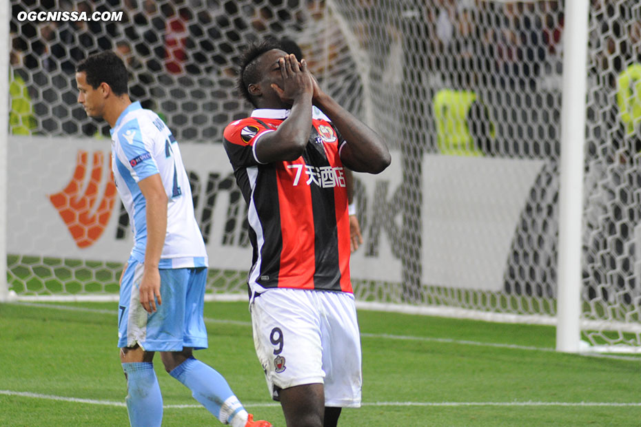 Mario Balotelli manque une belle occasion