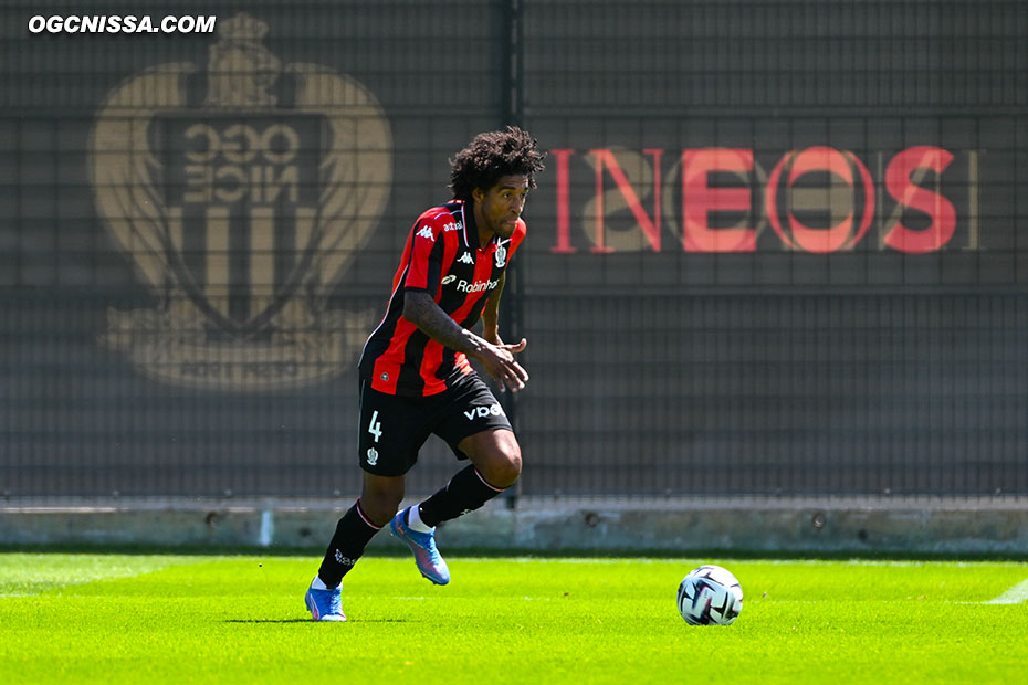 Dante Bonfim débute sa dernière saison de football