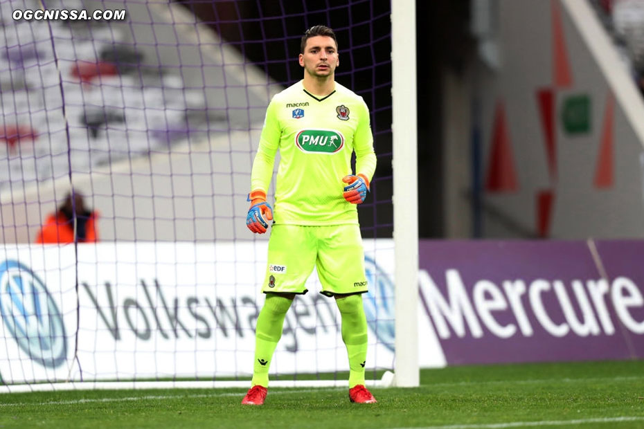 Yoan Cardinale est dans les buts