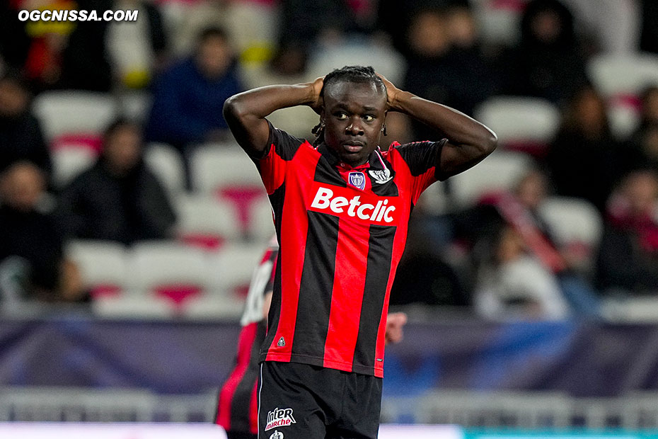 Une équipe très jeune avec Zoumana Diallo en pointe qui perd 2 à 0 jusqu'à la 70e minute