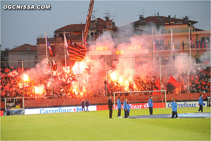 Le stade s'embrase