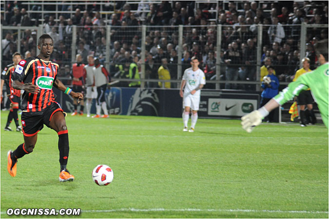 Mouloungui se présente face à Landreau