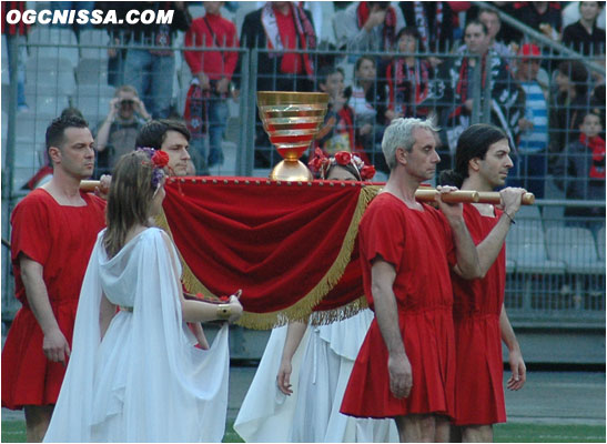 La Coupe de la Ligue fait son entrée sur la pelouse également