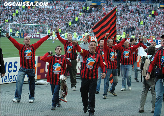 Les responsables supporters de la BSN font un petit tour d'honneur