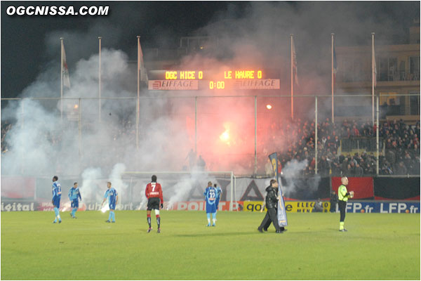 Magnifique les fumigènes et feux d'artifices