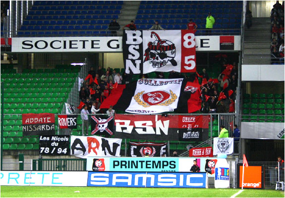 Rennes - Nice : Tifo du parcage niçois