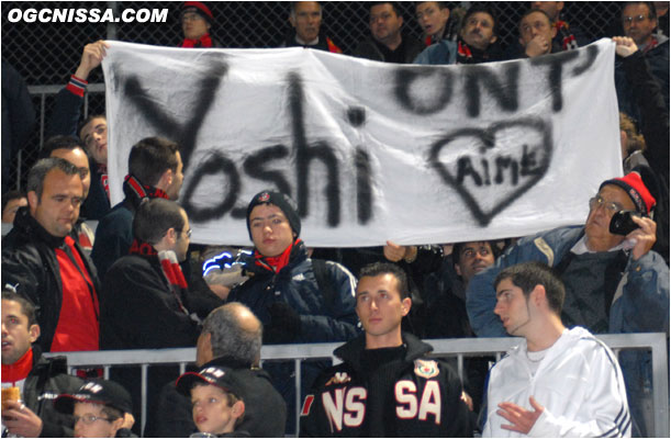 Nice - Sedan : Hommage des supporters à Eric Leclerc, dit "Yoshi" sur internet, parti trop tôt...